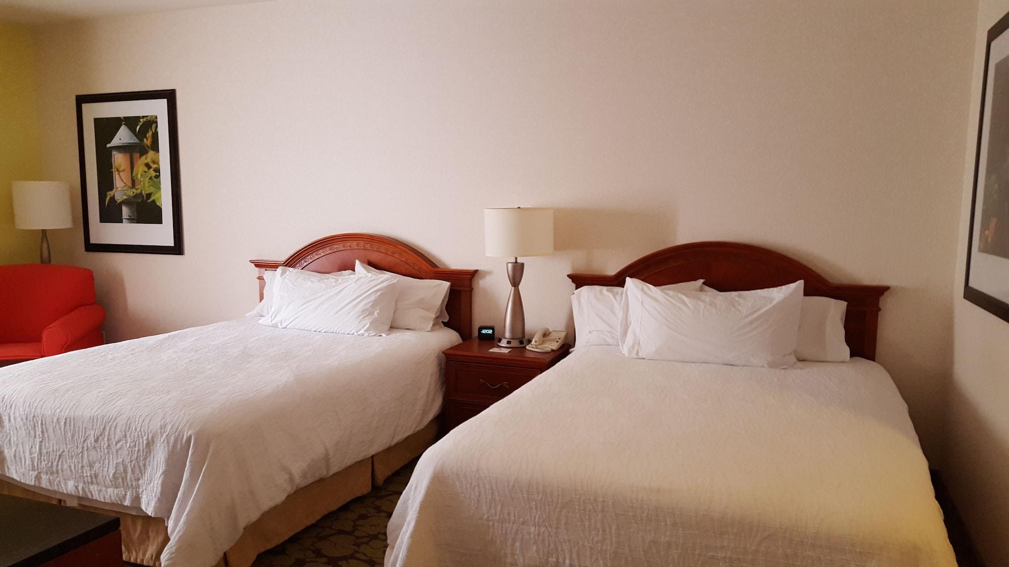 Hilton Garden Inn Redding Ngoại thất bức ảnh