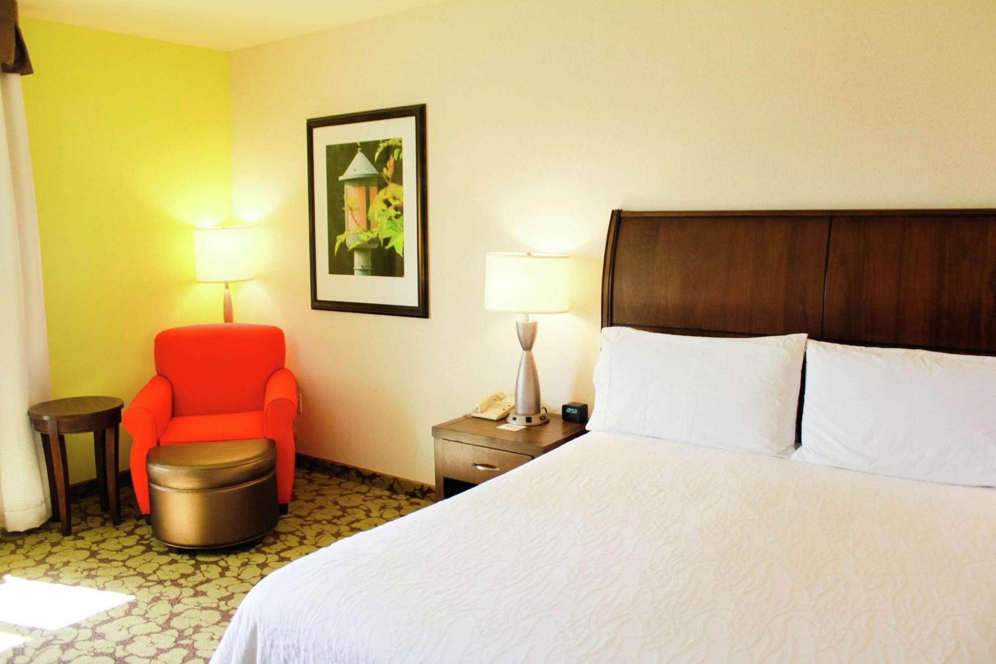 Hilton Garden Inn Redding Ngoại thất bức ảnh