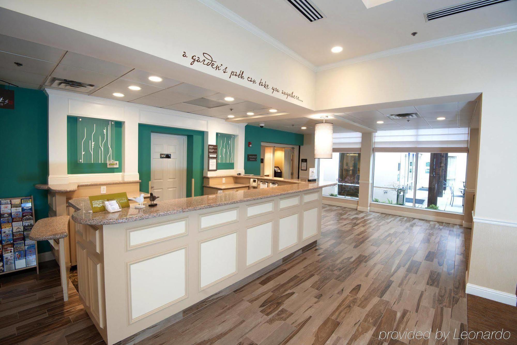 Hilton Garden Inn Redding Ngoại thất bức ảnh