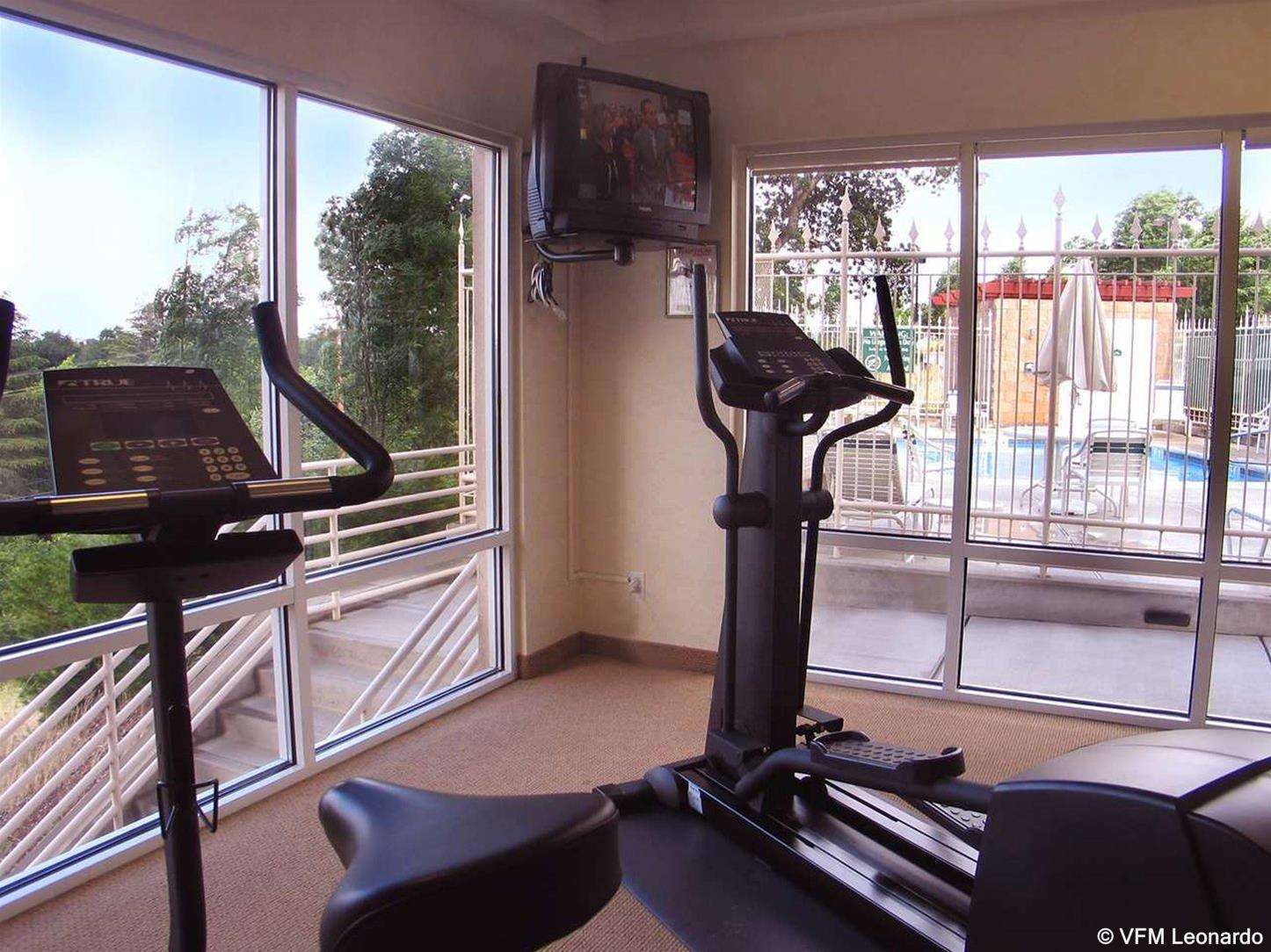 Hilton Garden Inn Redding Ngoại thất bức ảnh